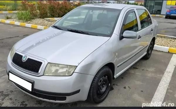 Gri Utilizat 2002 Skoda Fabia Hatchback | 7.200 EUR - Imagine 1/4