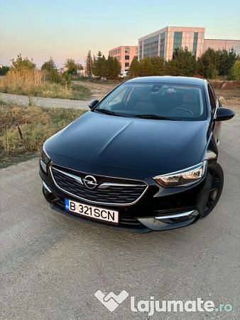 Culoarenegru Utilizat 2018 Opel Insignia Sport Berlinǎ | 9.300 EUR (Preț OK) - Imagine 1/4