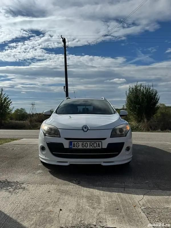 Utilizat 2010 Renault Mégane III Break | 4.200 EUR (Puțin scump) - Imagine 1/4