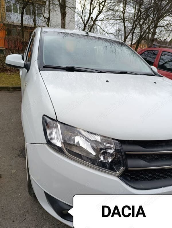 Alb Utilizat 2015 Dacia Logan Berlinǎ | 3.099 EUR (Scump) - Imagine 1/4