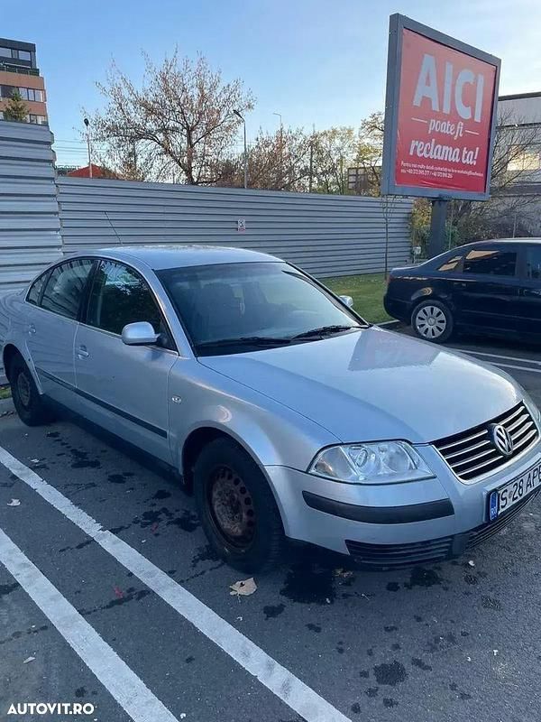 Culoarealbastru Utilizat 2001 VW Passat Berlinǎ | 1.500 EUR (Preț OK) - Imagine 1/4