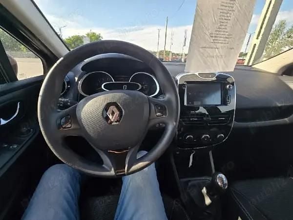 Second-hand Renault Clio IV 90 CP (66 kW) 2013 Maro Hatchback