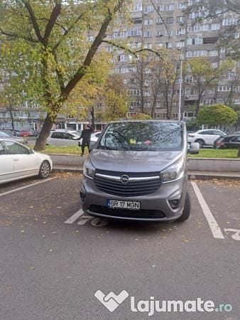 Second-hand 2017 Opel Vivaro Monovolum | 10.000 EUR (Preț bun) - Imagine 1/3