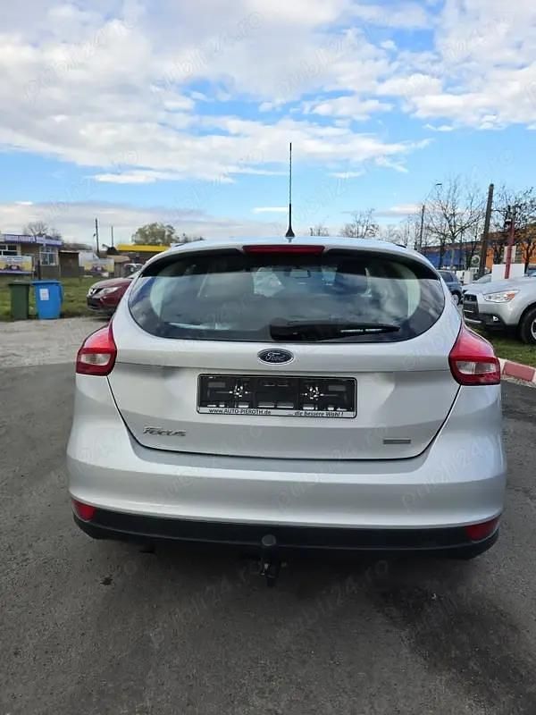 Second-hand Ford Focus 100 CP (73 kW) 2015 Gri Hatchback