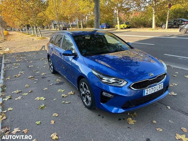 Culoarealbastru Utilizat 2021 Kia Ceed GT GT-Line Break | 11.900 EUR - Imagine 1/4