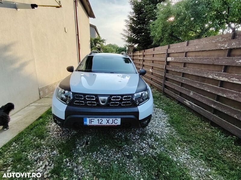 Alb Utilizat 2019 Dacia Duster Comfort SUV | 10.900 EUR (Preț bun) - Imagine 1/4