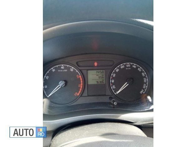 Second-hand Skoda Fabia 74 CP (54 kW) 2009 Rosu Hatchback