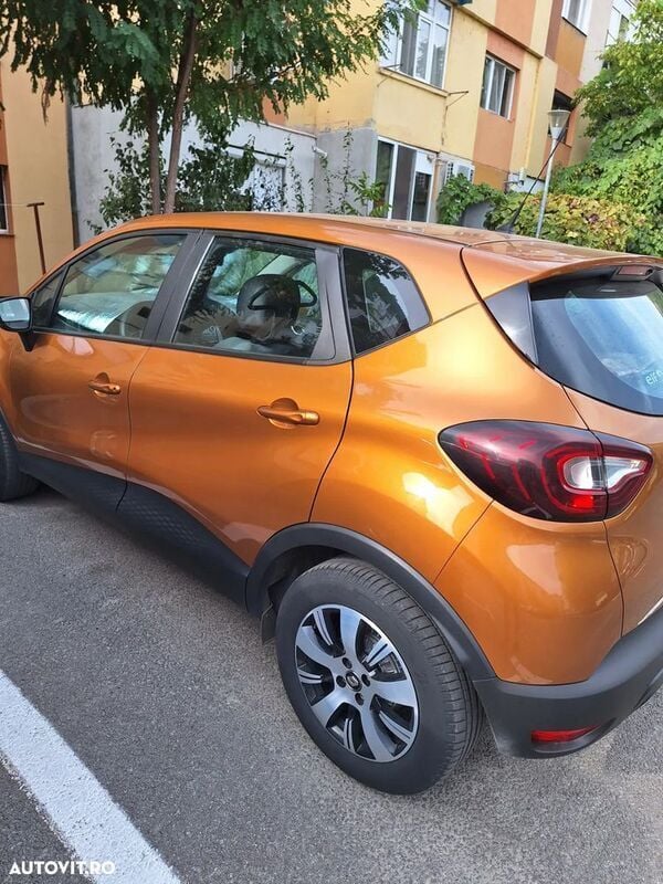 Portocaliu Utilizat 2018 Renault Captur Life SUV | 10.500 EUR (Preț OK) - Imagine 1/4