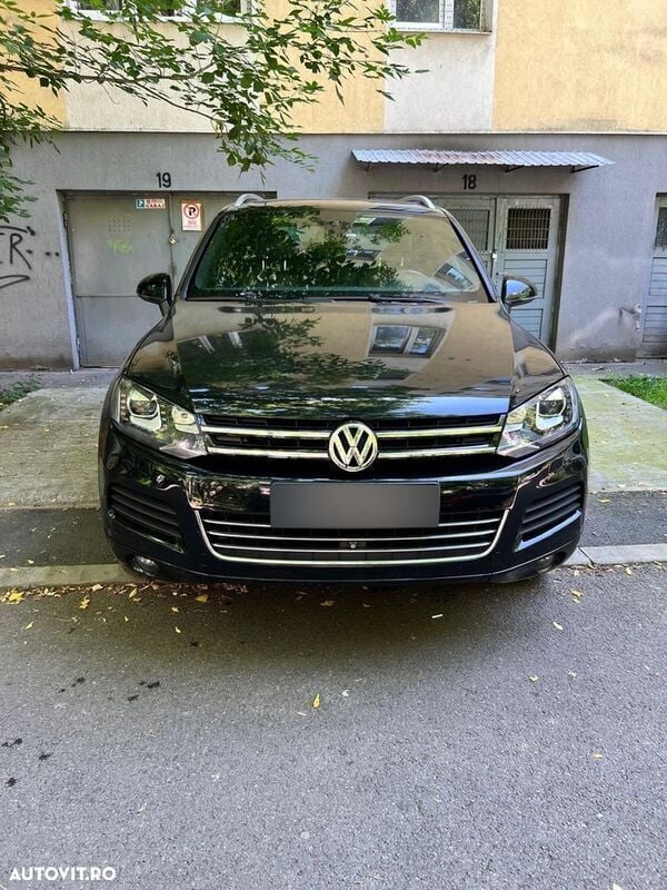 Negru Utilizat 2011 VW Touareg SUV | 13.000 EUR (Preț bun) - Imagine 1/4