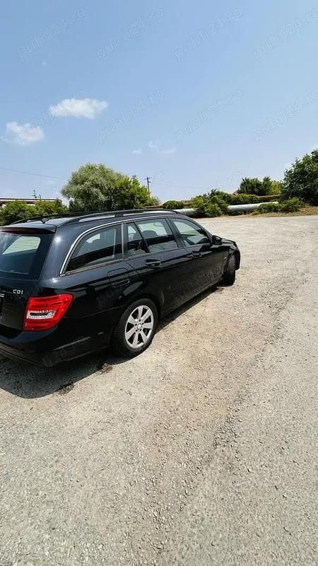 Second-hand Mercedes C200 136 CP (100 kW) 2011 Negru Break
