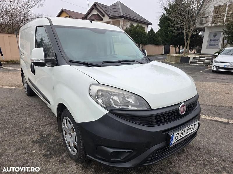 Second-hand Fiat Doblò 95 CP (69 kW) 2017 Culoarealb Monovolum