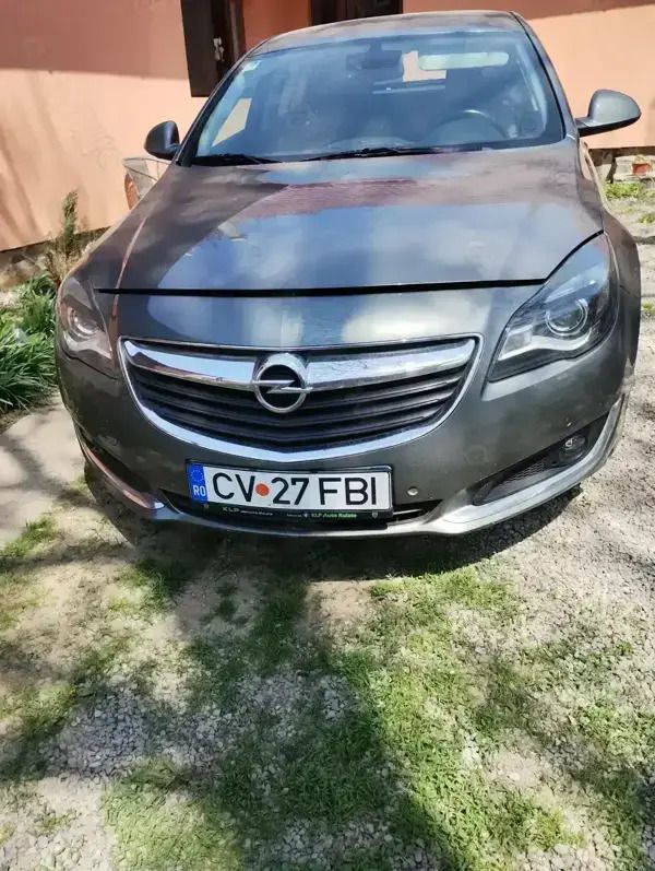 Gri Utilizat 2017 Opel Insignia Berlinǎ | 8.500 EUR (Preț bun) - Imagine 1/4