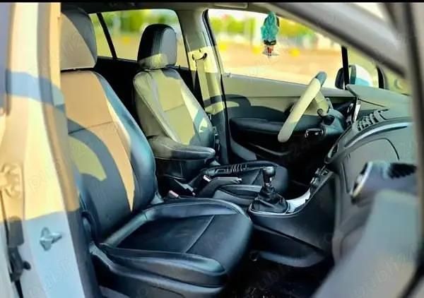 Second-hand Chevrolet Trax 130 CP (95 kW) 2014 Alb SUV