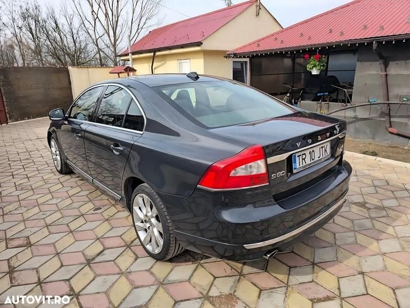 Second-hand Volvo S80 181 CP (133 kW) 2014 Culoaregri Berlinǎ