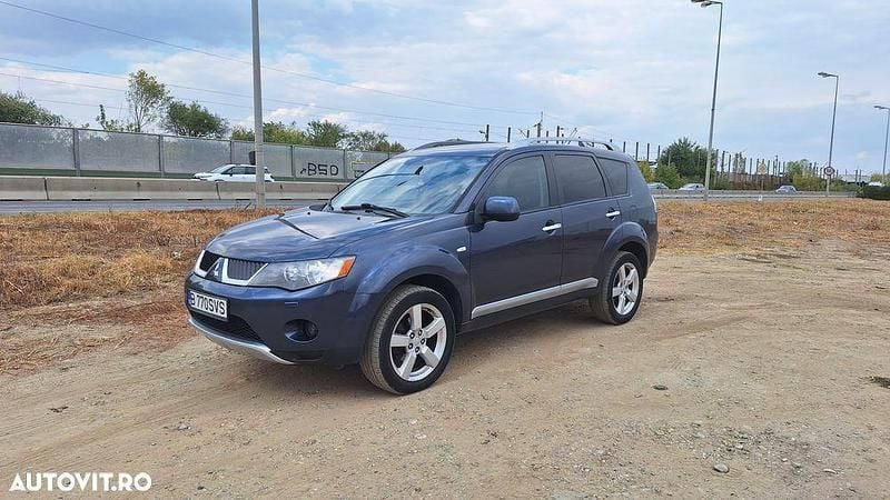 Albastru Utilizat 2008 Mitsubishi Outlander Intense SUV | 2.750 EUR (Preț OK) - Imagine 1/4