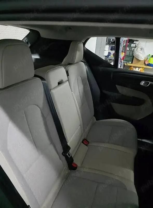 Second-hand Volvo XC40 150 CP (110 kW) 2019 Gri SUV