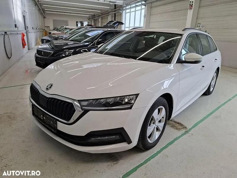 Culoarealb Utilizat 2022 Skoda Octavia Active Break | 14.700 EUR (Preț OK) - Imagine 1/4