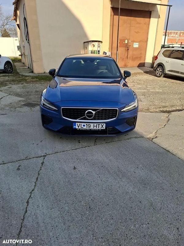 Culoarealbastru Utilizat 2019 Volvo S60 R-Design Berlinǎ | 21.500 EUR (Scump) - Imagine 1/4