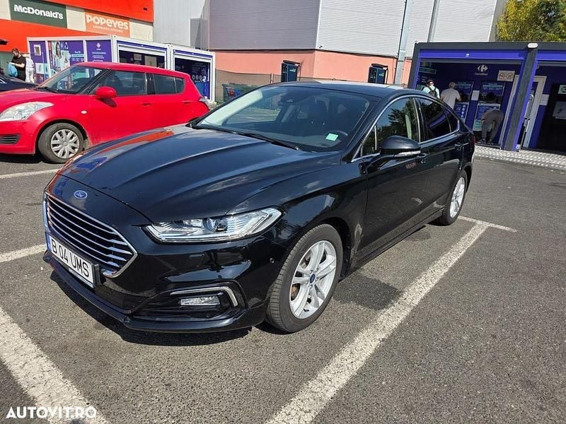 Culoarenegru Utilizat 2019 Ford Mondeo Titanium Hatchback | 11.000 EUR (Super Preț) - Imagine 1/4