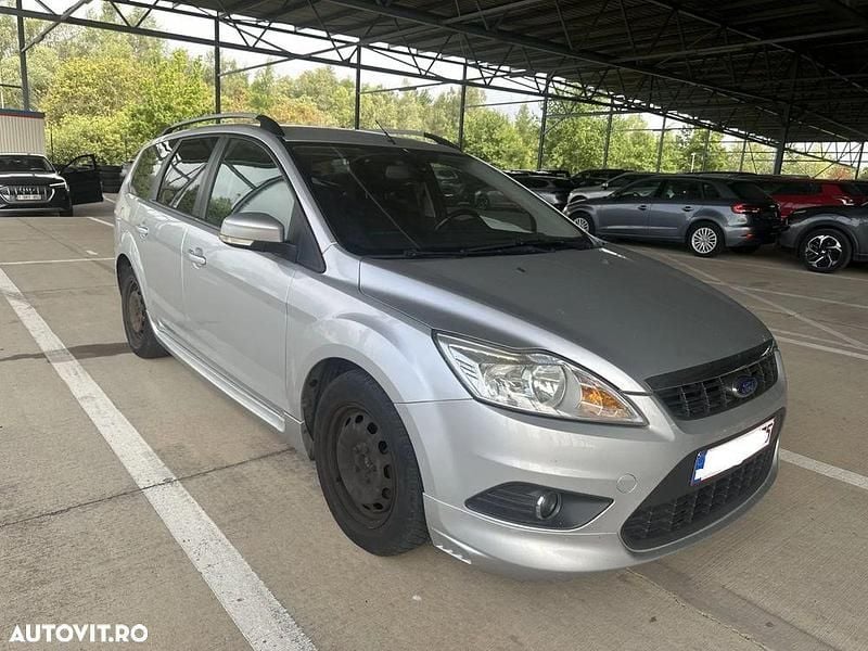 Culoareargint Utilizat 2009 Ford Focus Break | 2.700 EUR (Preț OK) - Imagine 1/4