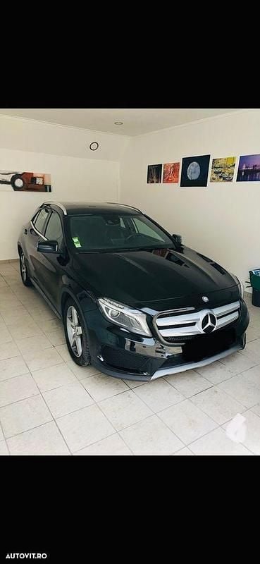 Culoarenegru Utilizat 2015 Mercedes GLA220 AMG line SUV | 14.800 EUR (Super Preț) - Imagine 1/4
