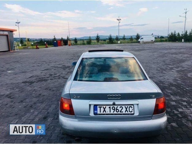 Argintiu Utilizat 1998 Audi A4 Cabrio | 900 EUR - Imagine 1/4