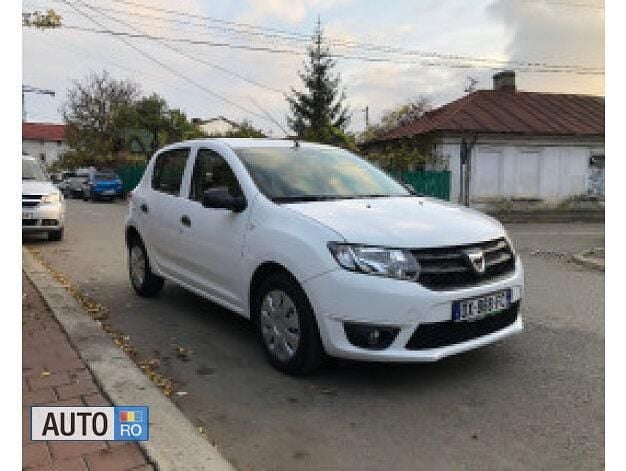 Alb Utilizat 2015 Dacia Sandero Berlinǎ | 3.990 EUR (Preț OK) - Imagine 1/4