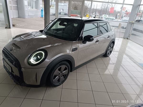 Utilizat 2022 Mini Cooper S Hatchback | 25.000 EUR (Super Preț) - Imagine 1/4
