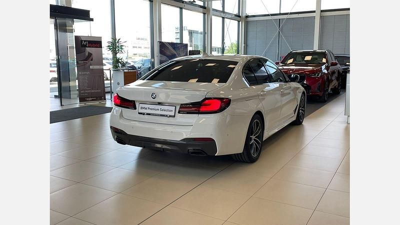 Second-hand BMW 540 Shadowline 340 CP (250 kW) 2022 Alpine white 3 Berlinǎ