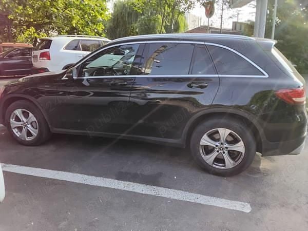 Second-hand Mercedes GLC250 150 CP (110 kW) 2017 Negru SUV