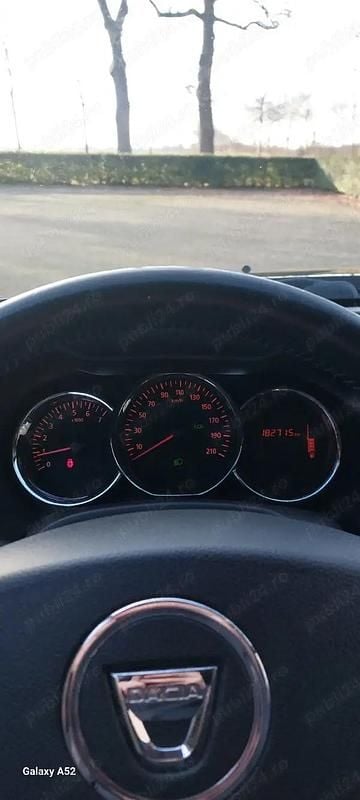 Second-hand Dacia Duster 110 CP (80 kW) 2017 Negru SUV