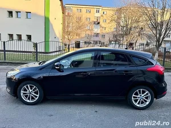 Second-hand Ford Focus 100 CP (73 kW) 2015 Negru Hatchback