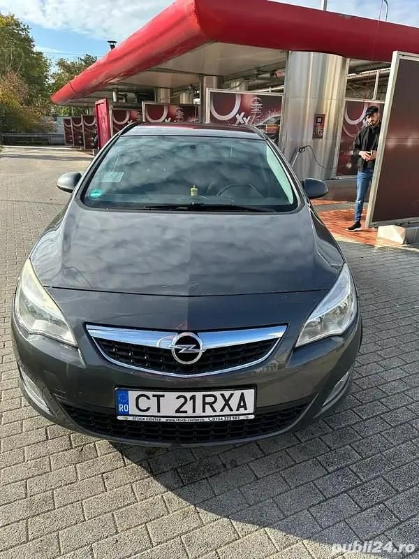 Utilizat 2012 Opel Astra | 4.500 EUR (Preț OK) - Imagine 1/4