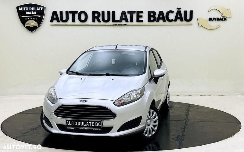 Second-hand Ford Fiesta 75 CP (55 kW) 2014 Culoareargint Hatchback
