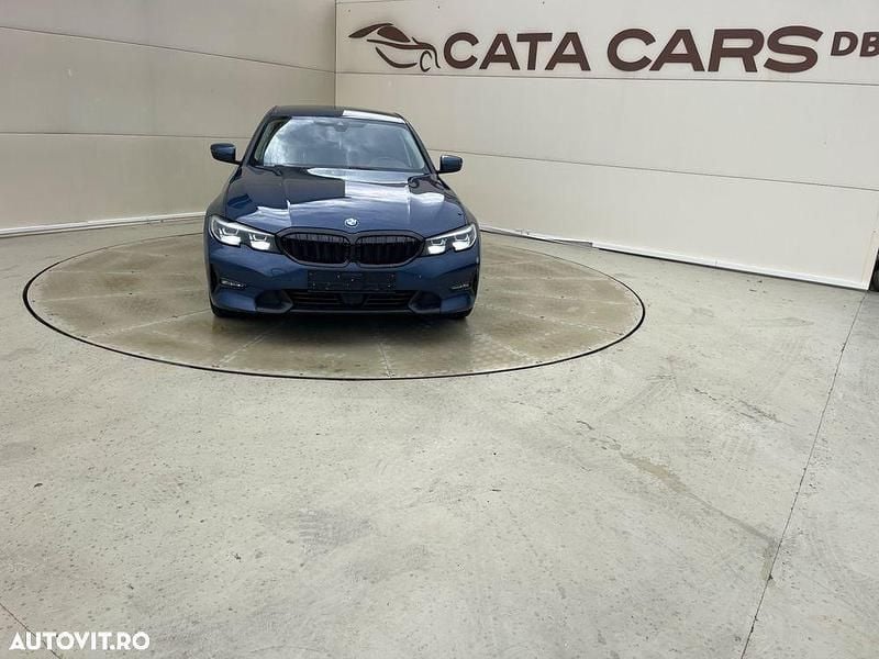 Albastru Utilizat 2021 BMW 320 Sport Line Berlinǎ | 23.958 EUR (Preț bun) - Imagine 1/4