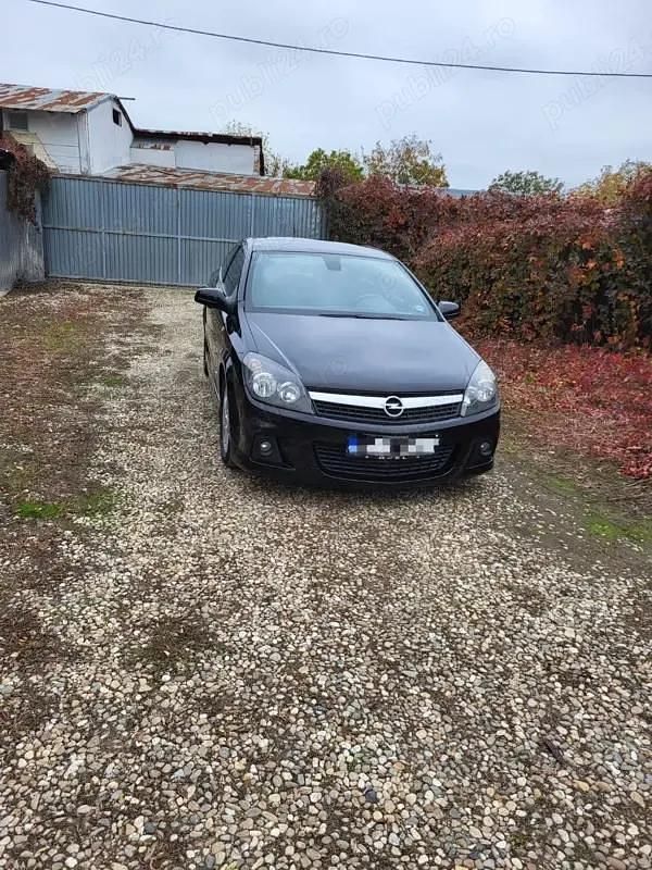 Second-hand Opel Astra GTC OPC 140 CP (102 kW) 2009 Negru Coupe
