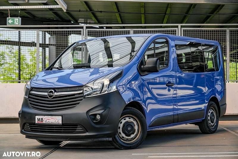 Culoarealbastru Utilizat 2017 Opel Vivaro Van | 12.200 EUR (Preț OK) - Imagine 1/4