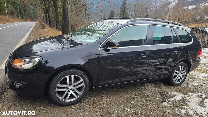 Second-hand VW Golf VI Style 105 CP (77 kW) 2011 Culoarenegru Hatchback