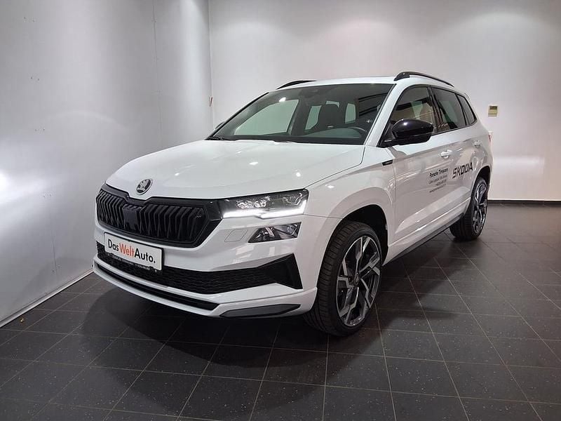 Nouă Skoda Karoq SportLine 150 CP (110 kW) 2025 Albnormal SUV