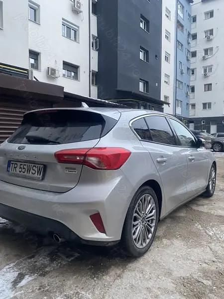 Second-hand Ford Focus Trend 125 CP (91 kW) 2018 Argintiu Berlinǎ