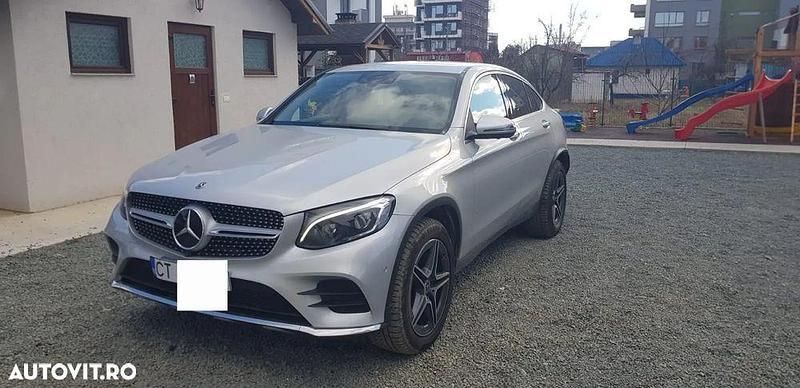 Argint Utilizat 2018 Mercedes GLC250 AMG line SUV | 29.900 EUR (Puțin scump) - Imagine 1/4