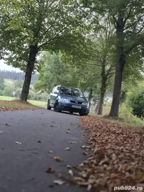 Second-hand VW Touran 140 CP (102 kW) 2005 Monovolum