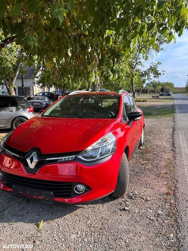 Culoarerosu Utilizat 2013 Renault Clio IV Luxe Hatchback | 5.000 EUR (Preț OK) - Imagine 1/4