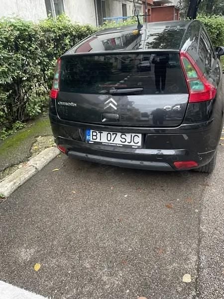 Utilizat 2006 Citroën C4 Berlinǎ | 1.500 EUR (Preț bun) - Imagine 1/4