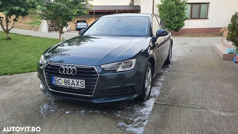 Culoareverde Utilizat 2017 Audi A4 Berlinǎ | 14.970 EUR (Preț bun) - Imagine 1/4