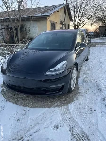 Second-hand Tesla Model 3 330 kW (450 CP) 2019 Berlinǎ