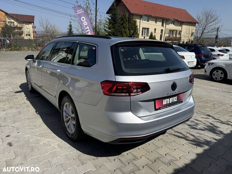 Second-hand VW Passat Comfortline 150 CP (110 kW) 2021 Gri Break