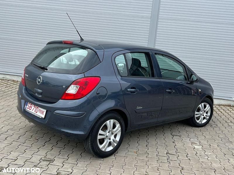 Second-hand Opel Corsa Innovation 80 CP (58 kW) 2007 Culoaregri Hatchback