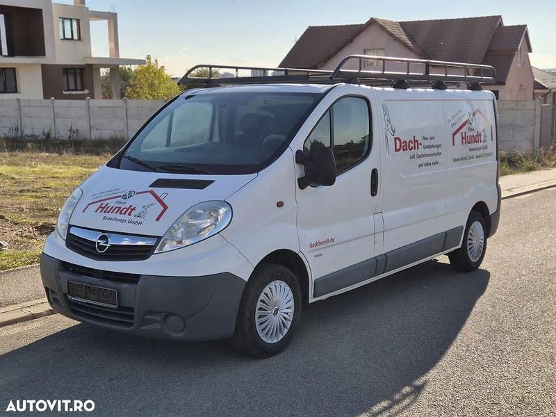 Culoarealb Utilizat 2012 Opel Vivaro Van | 6.500 EUR (Preț OK) - Imagine 1/4