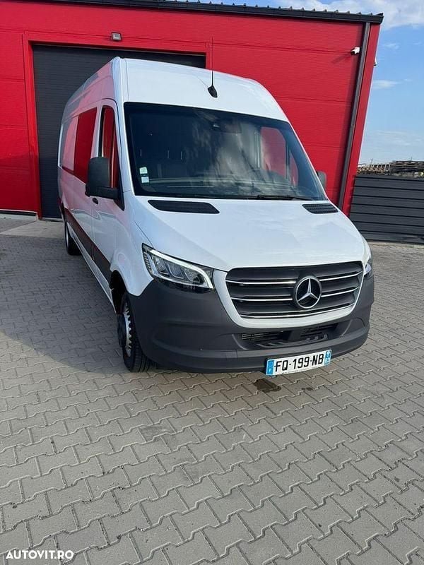 Alb Utilizat 2020 Mercedes Sprinter Van | 31.500 EUR - Imagine 1/4